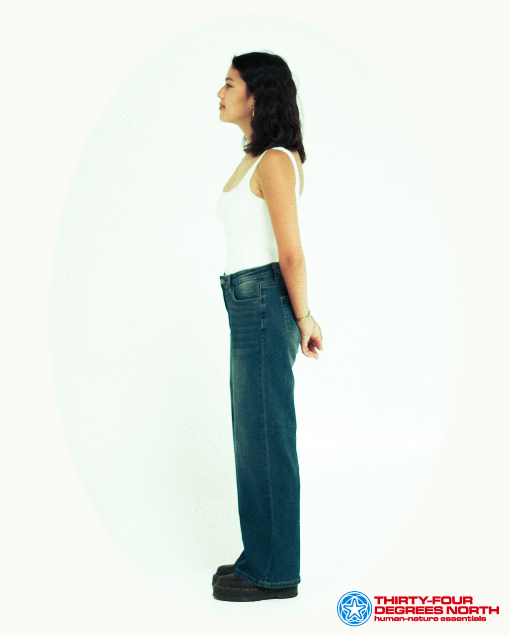 Women’s Mid-Rise Medium Blue Straight Jeans