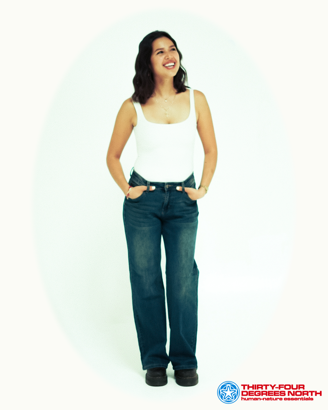 Women’s Mid-Rise Medium Blue Straight Jeans